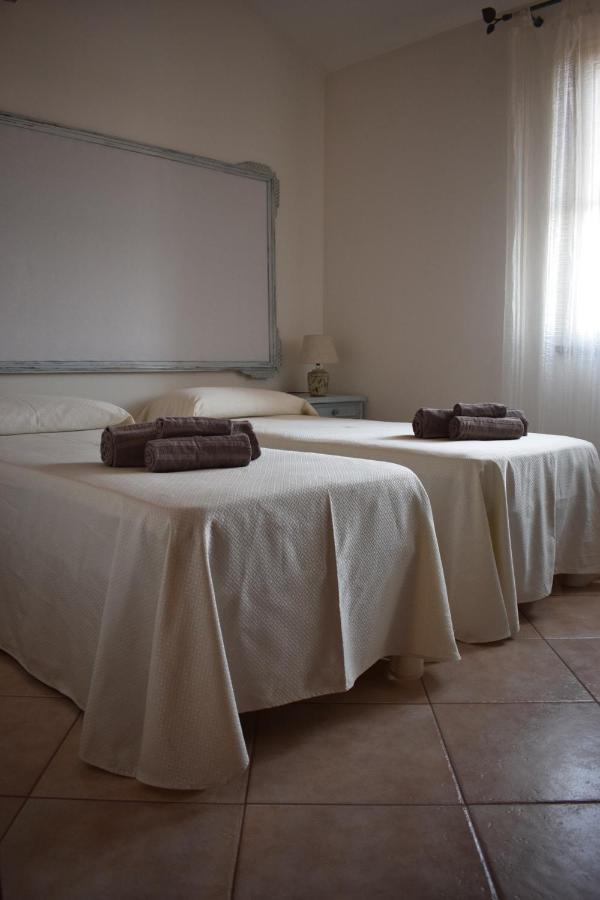 Costa Del Sinis Apartment กาบราส ภายนอก รูปภาพ