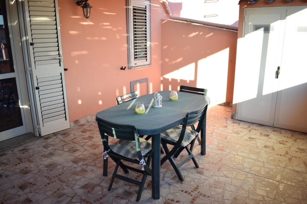 Costa Del Sinis Apartment กาบราส ภายนอก รูปภาพ